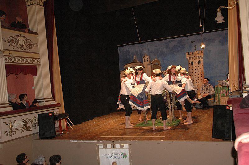 2010-04-17 spettacolo Petritoli (28).jpg